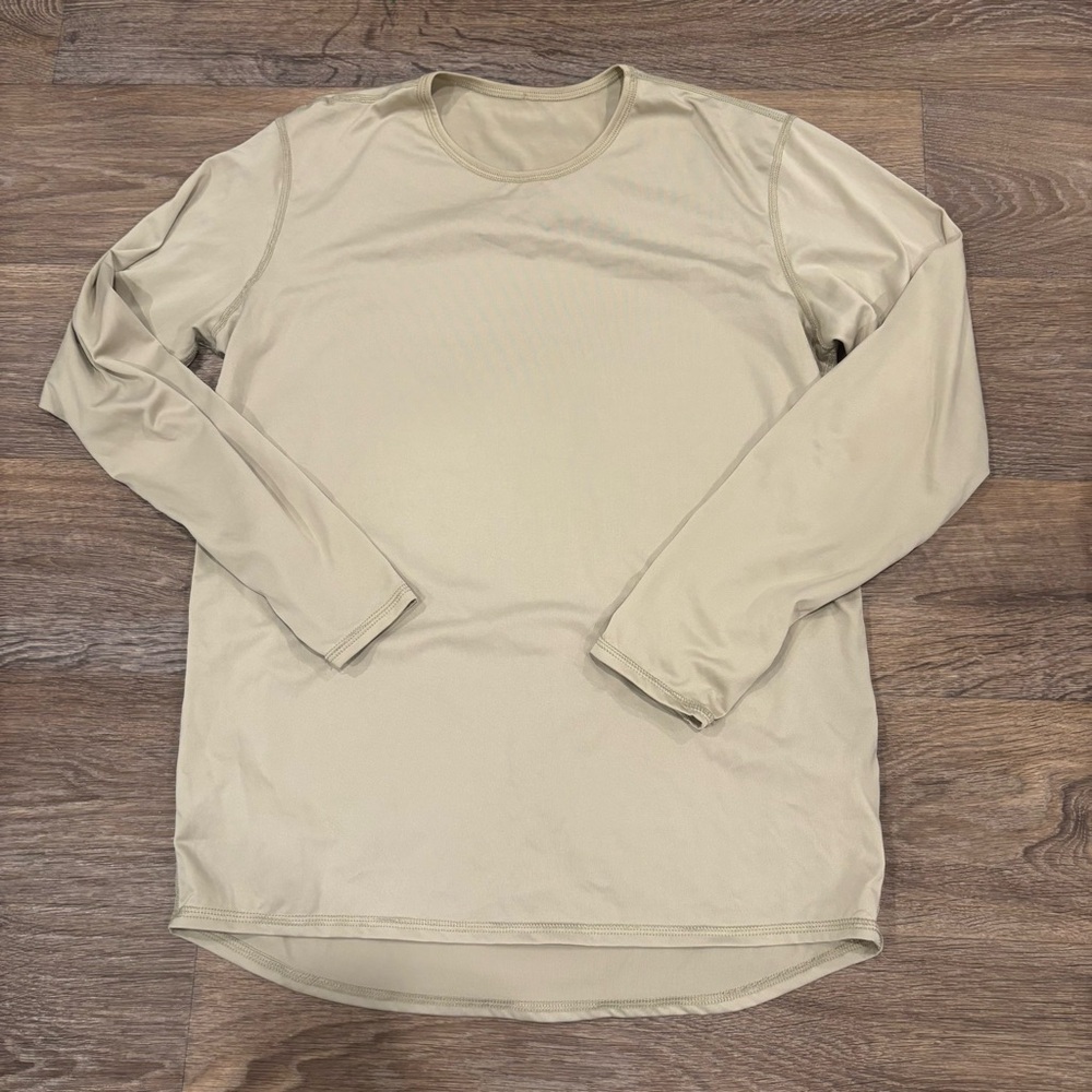 US Army ECWCS Gen III Polartec Lightweight Cold Weather Undershirt Tan Med/Reg
